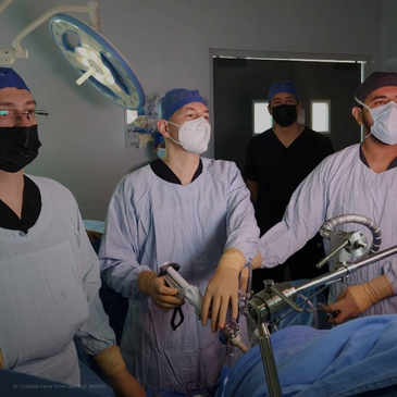 Slider image (4) Dr. Cristobal Garza - Bariatric Surgeon in Mexico